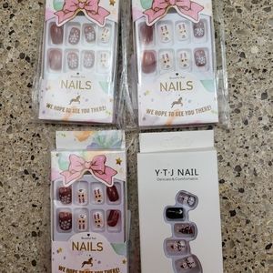 Snowflake Snowman press on nails Brand new. M